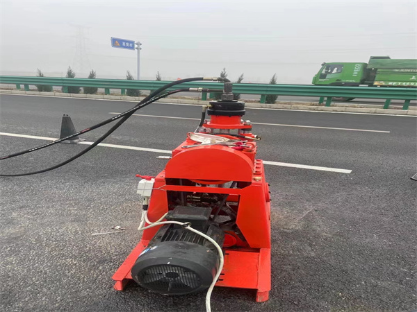 龙子湖高速公路路基下沉加固注浆灌浆